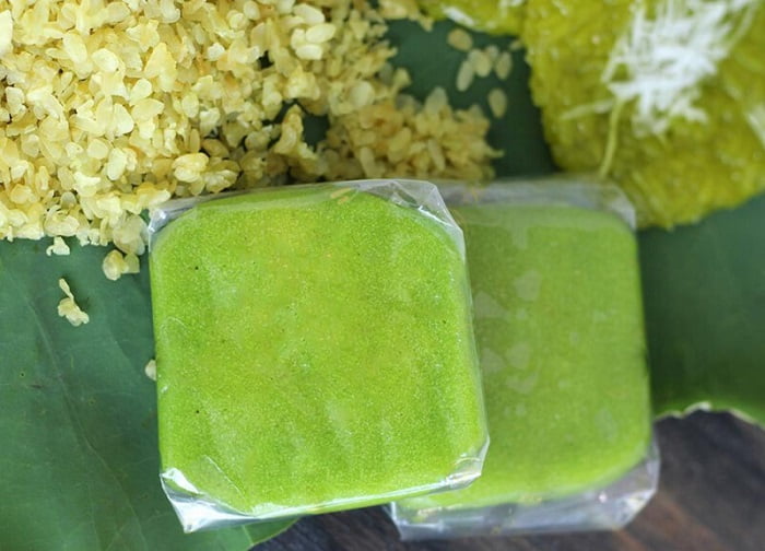 Bánh cốm Hà Nội -Thứ quà quý hóa khi đến thủ đô