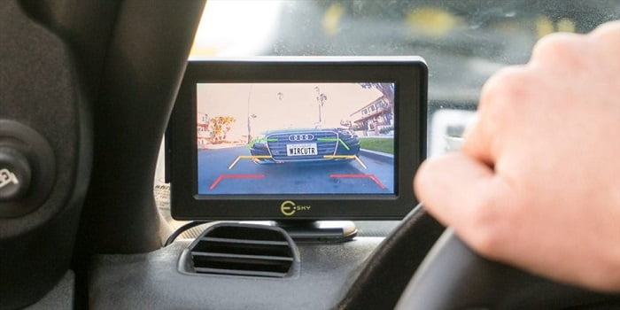 Trang bị camera giúp quan sát tổng quát đằng sau khi lái xe