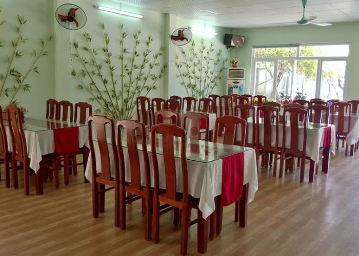Nhà hàng Green với không gian tiện ích bình dân, phù hợp với nhiều đối tượng khách hàng