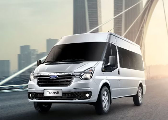 Chủ động đặt trước xe taxi qua hotline hoặc website trực tuyến của Taxi Vip