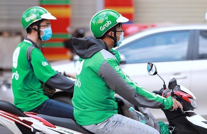Có thể di chuyển từ sân bay về bến bằng xe ôm