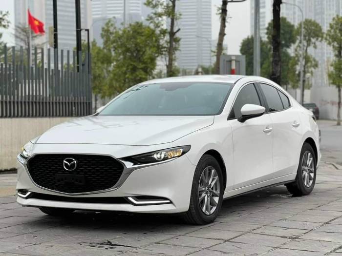 Taxi nhỏ gọn tiện lợi 4 chỗ với thiết kế hiện đại
