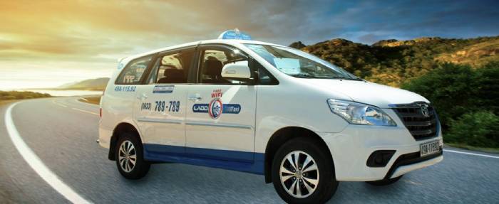 Dòng xe taxi đang được vận hành bởi Lado