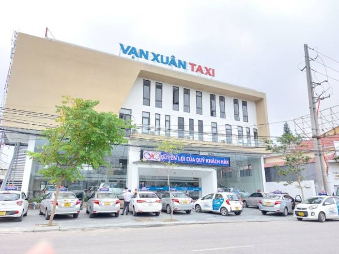 Hãng taxi sân bay uy tín Vạn Xuân được đánh giá tích cực